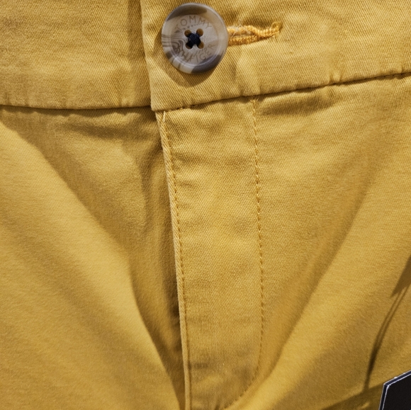 NWT Tommy Hilfiger Chino Pants - Picture 5 of 6